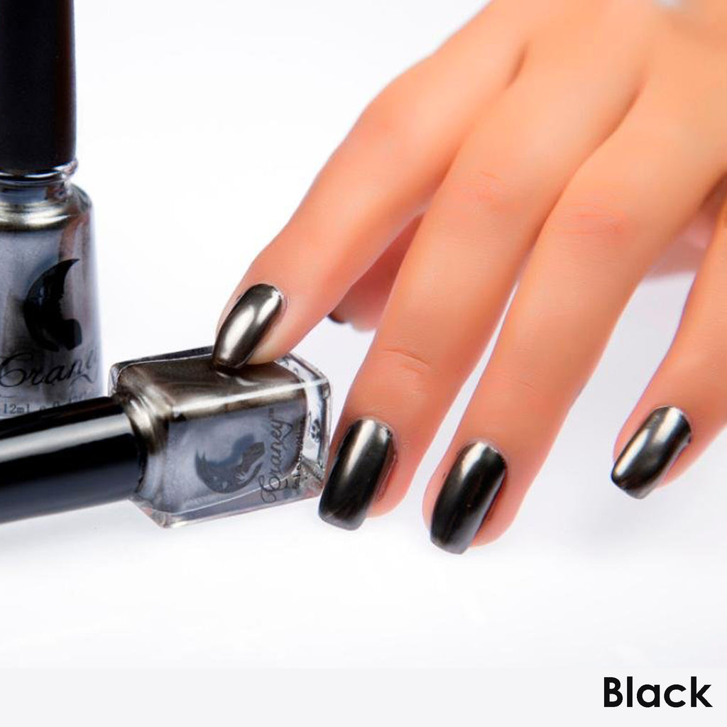 Mirror Nail Polish (4.8 Rating ⭐⭐⭐⭐⭐)